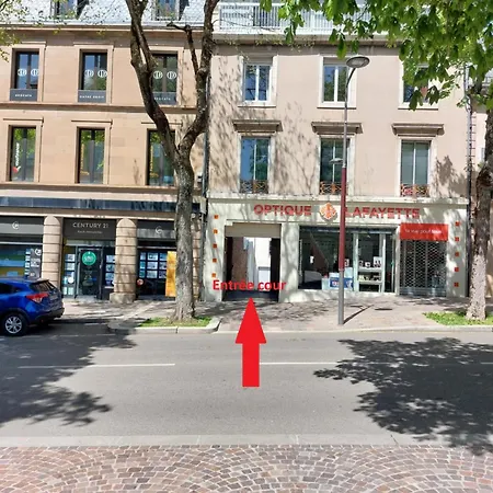 Le Gally 40m2 Coeur De Avec Garage!